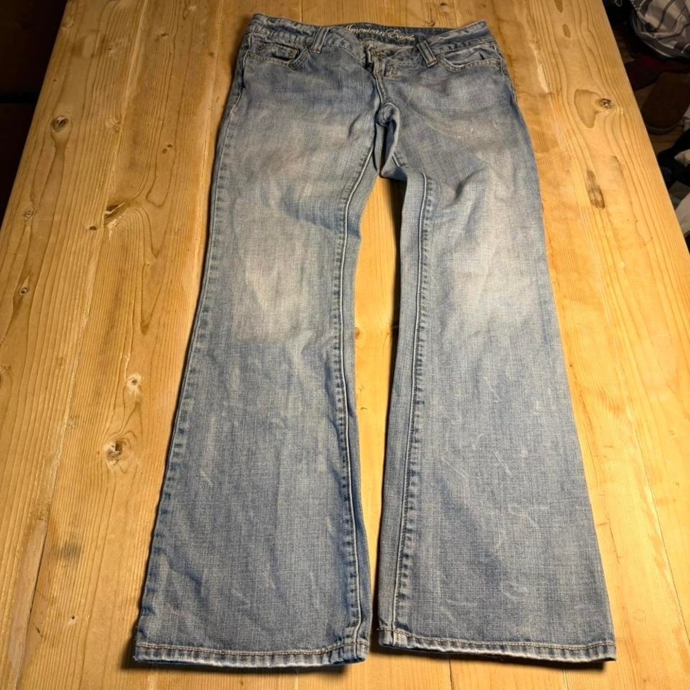 American Eagle Women Light Wash Low Rise Flare Jeans Size 4 Reg Blue Denim Y2K